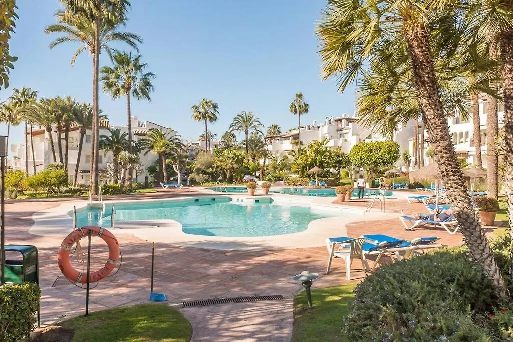 Alcazaba Beach Apartment Estepona